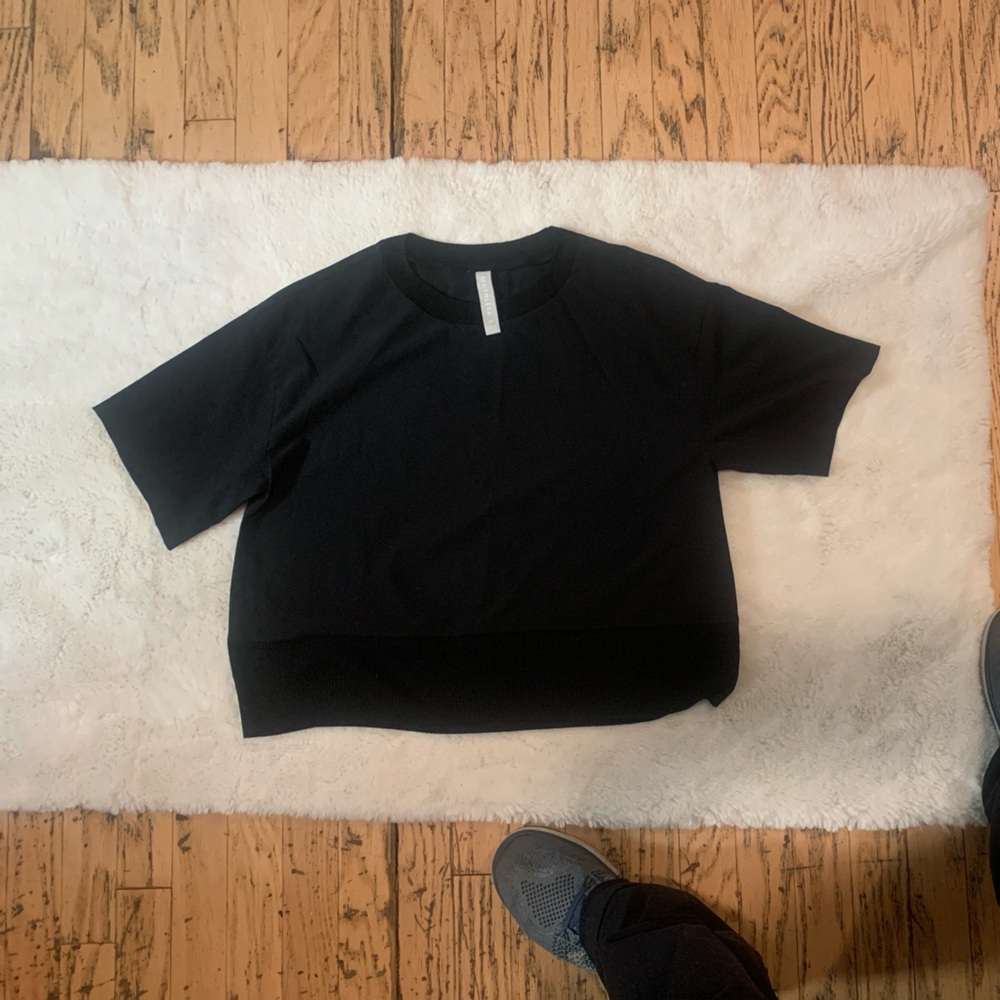 Black Short Sleeve Top 4 pieces